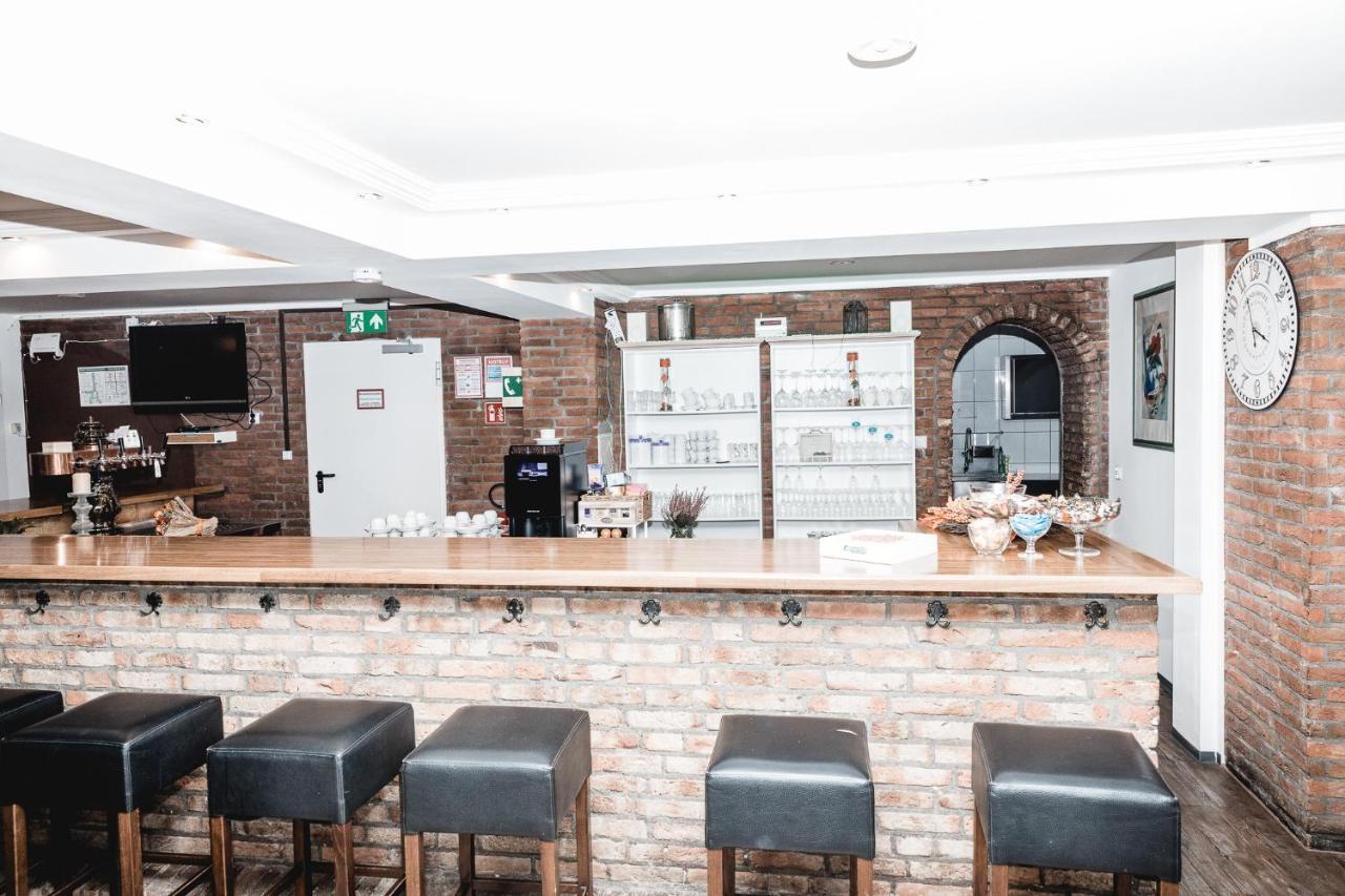 Feierabend Elsdorf Hostel Екстериор снимка