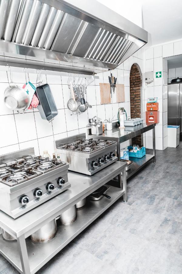 Feierabend Elsdorf Hostel Екстериор снимка